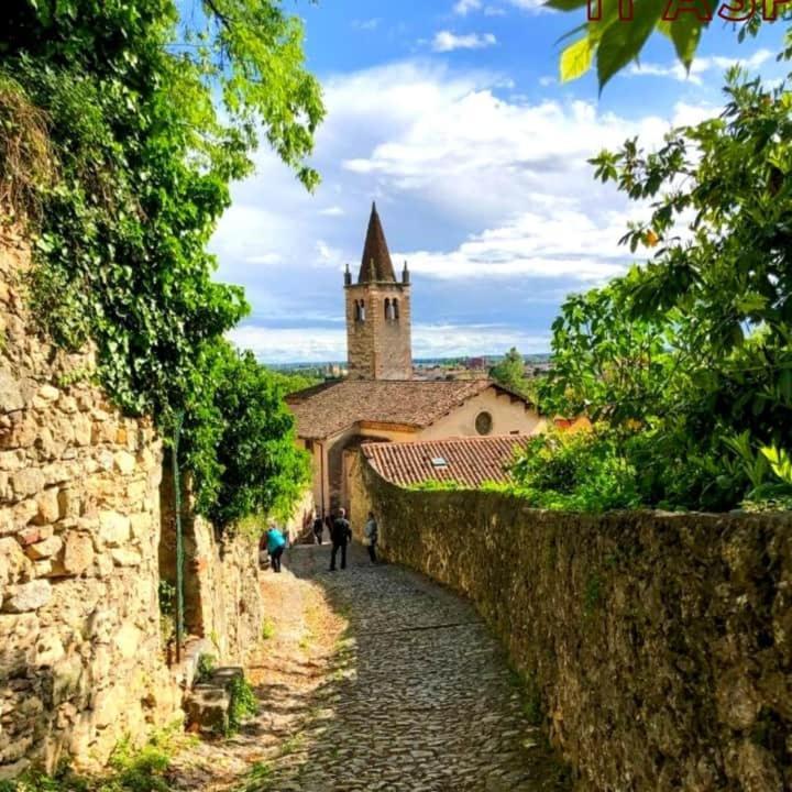 Borgoantico Affittacamere Соаве Екстериор снимка